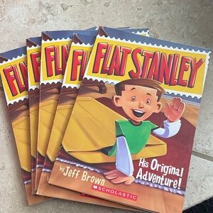 Scholastic Flat Stanley Adventure Book Set - 5 copies